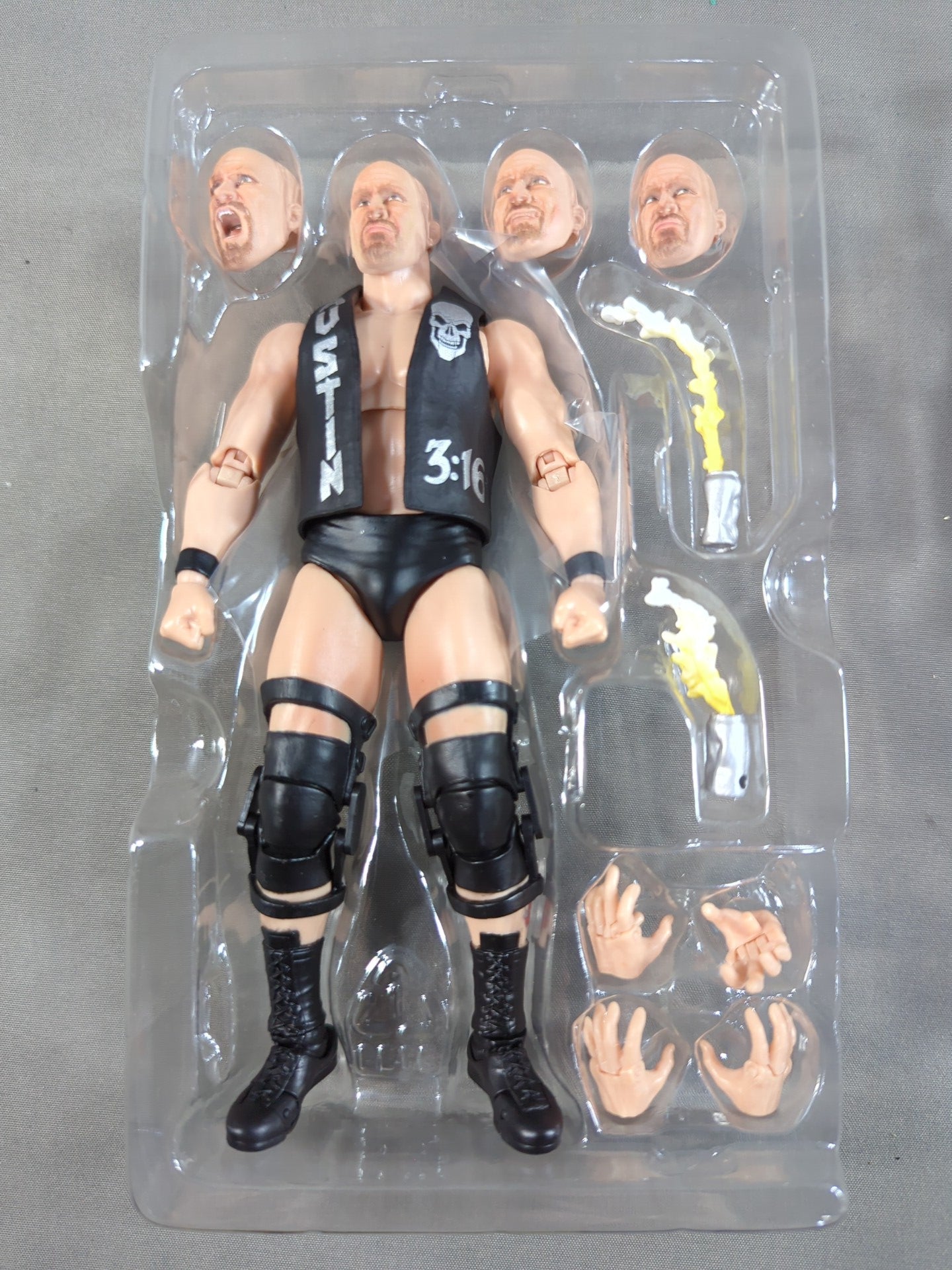 Stonecold Steve Austin (Bandai)