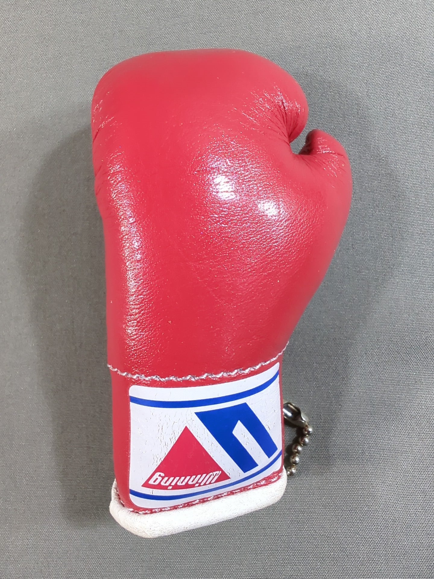 Winning Miniature Glove Keychain (Red)