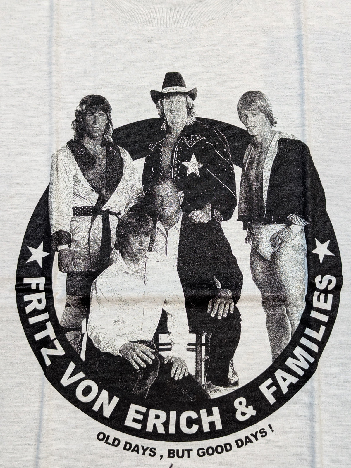 [Kevin Von Erich hand signed autograph] Eric Family Monochrome Picture T-Shirt