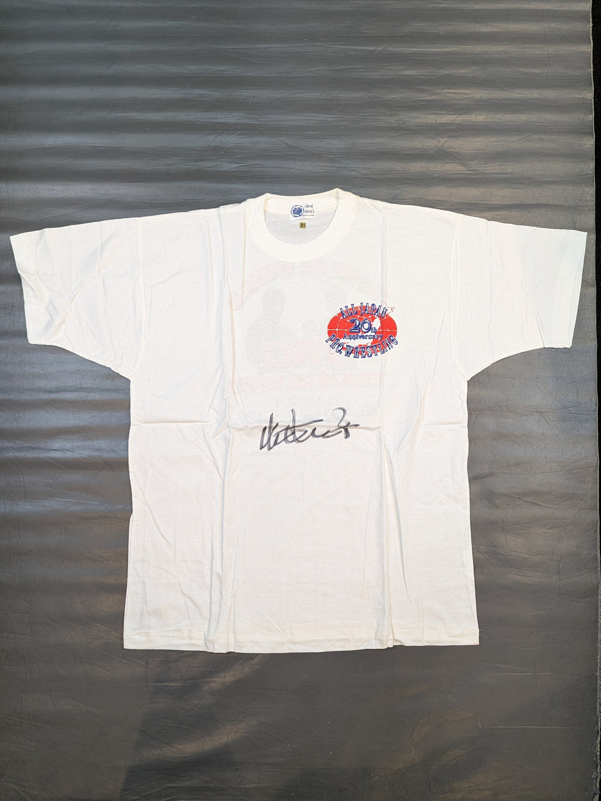 [Giant Baba  hand signed autograph ] ALL JAPAN PRO. Wrestling  '20th Anniversary' T-shirt
