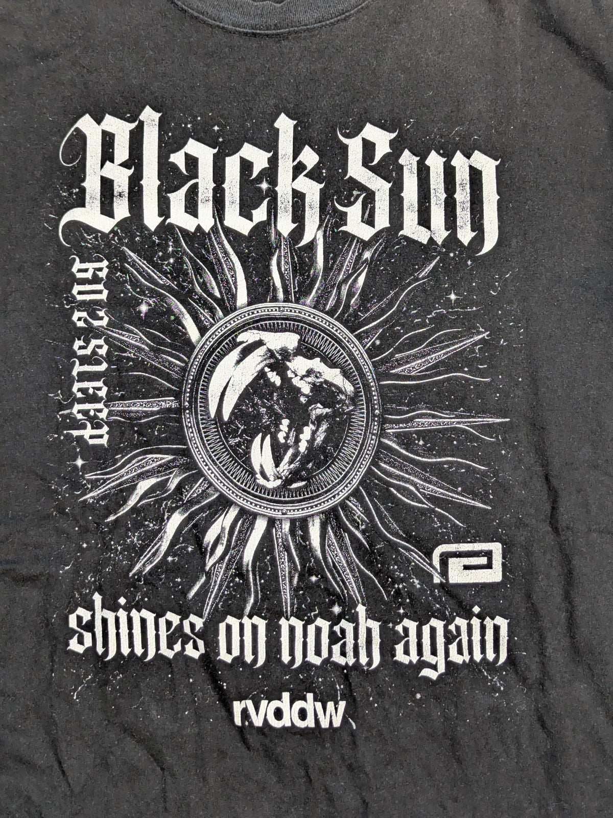 KENTA 'BLACK SUN' T-shirt (Black)