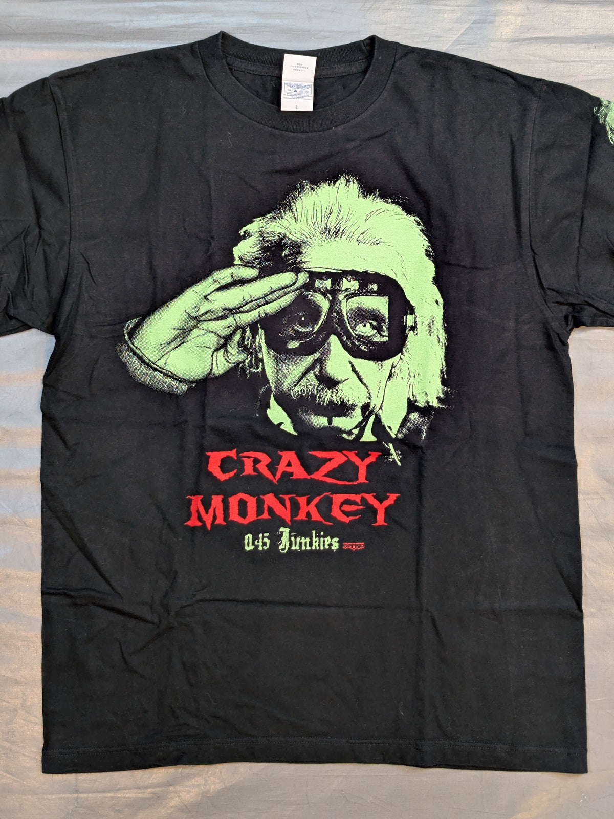 045邪猿気違’s(葛西純＆沼澤邪鬼)「CRAZY MONKEY 045 Junkies」アインシュタインパロディTシャツ