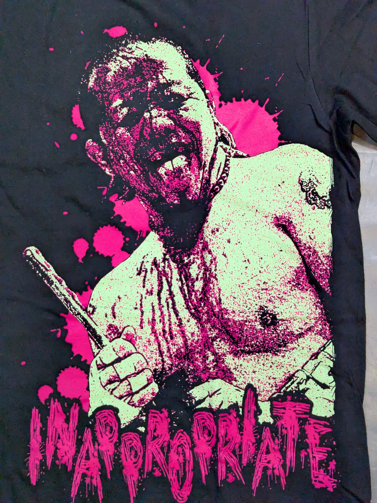 葛西純「INAPPROPRIATE」Tシャツ