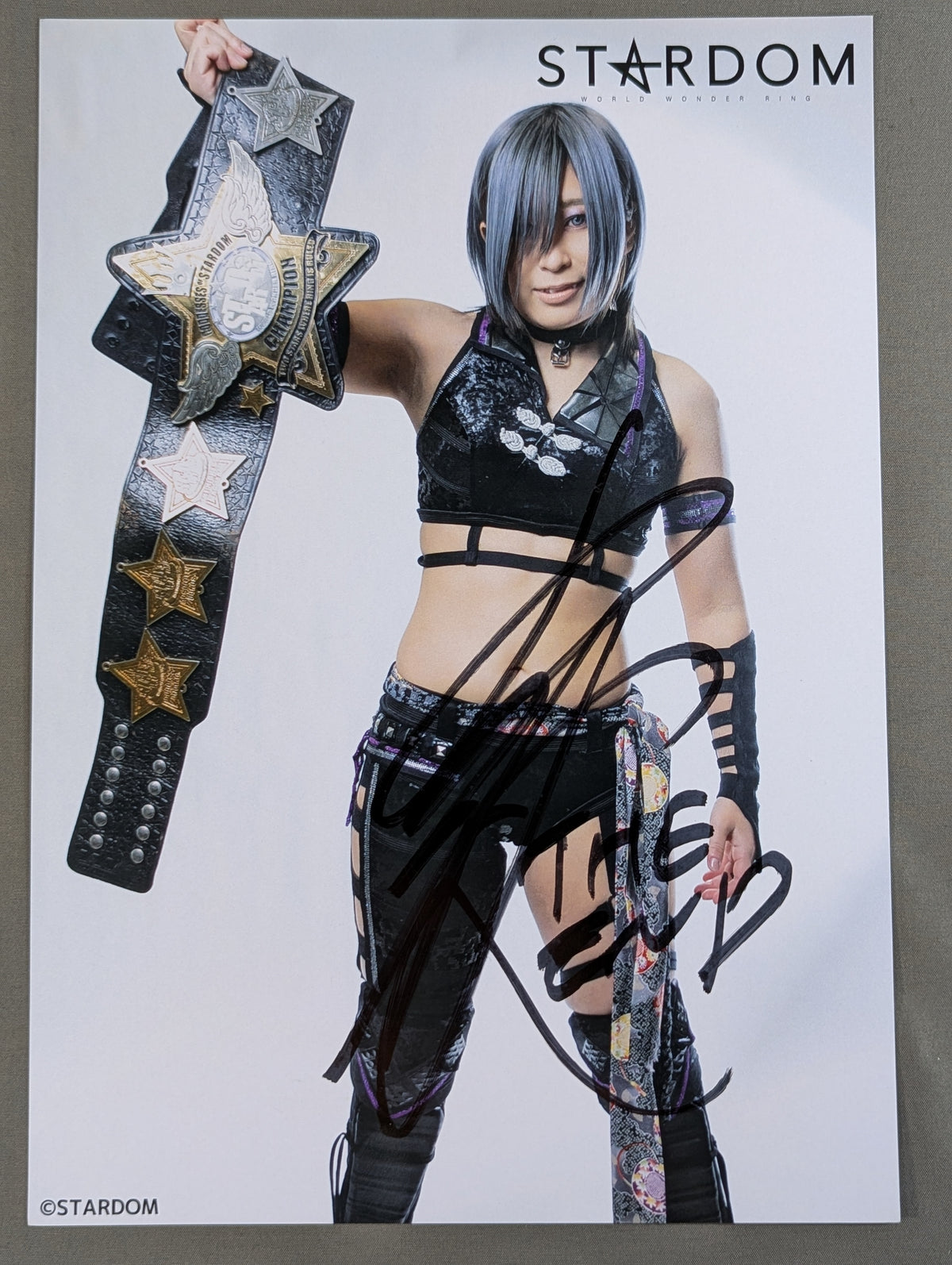 Konami  hand signed autograph  Stardom Pro-Photo  (G-5)