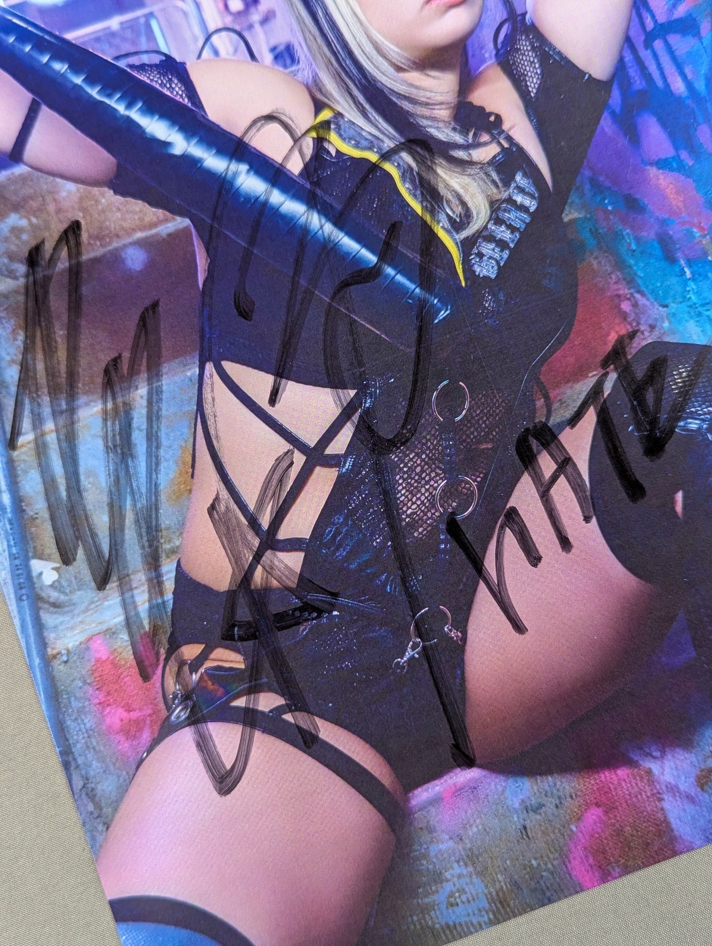 Momo Watanabe  hand signed autograph  Starda Pro-Photo  (K-5)