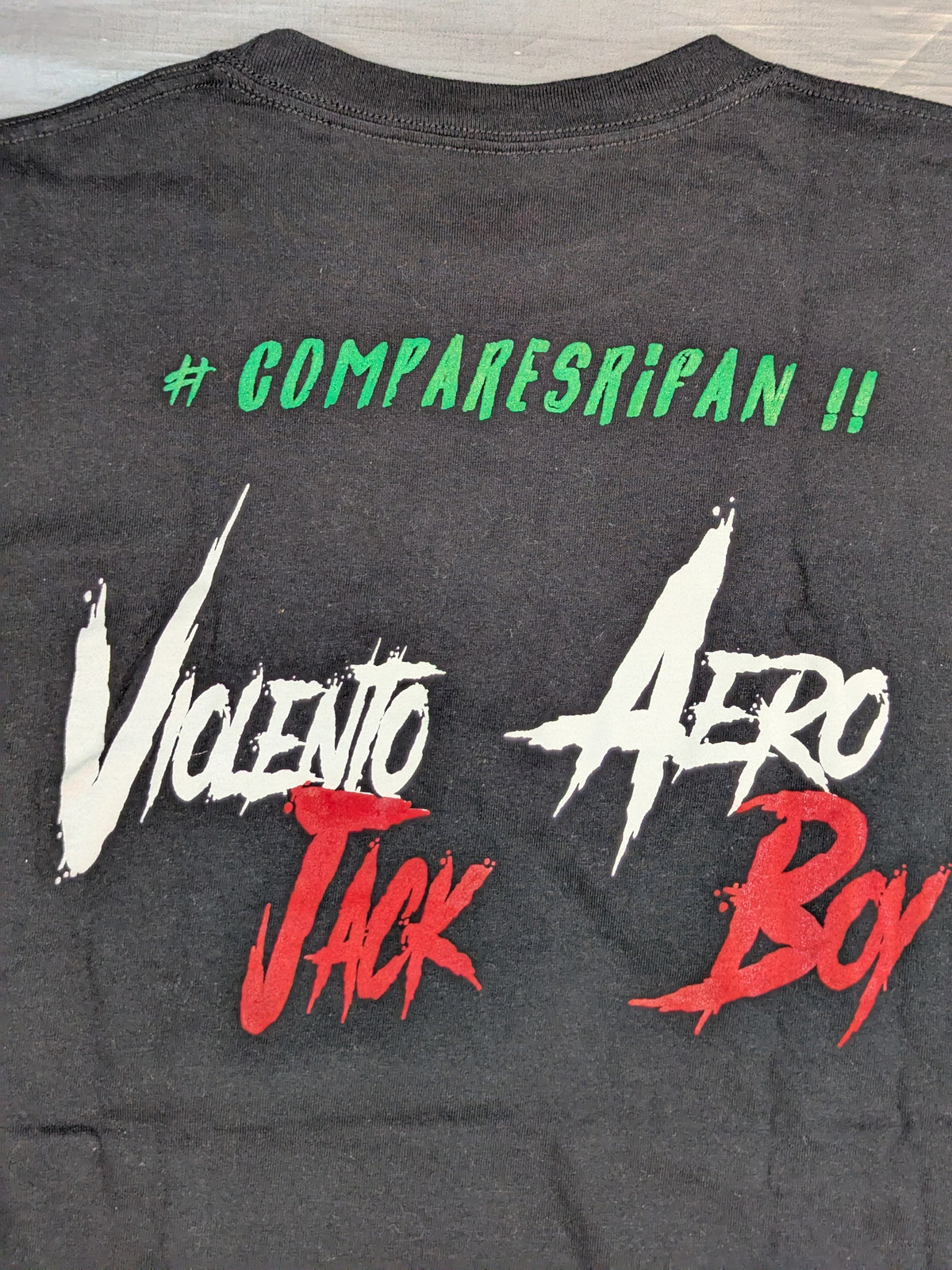 ビオレント・ジャック＆アエロ・ボーイ「COMPARES EXTREMOS」イラストTシャツ①(ブラック)