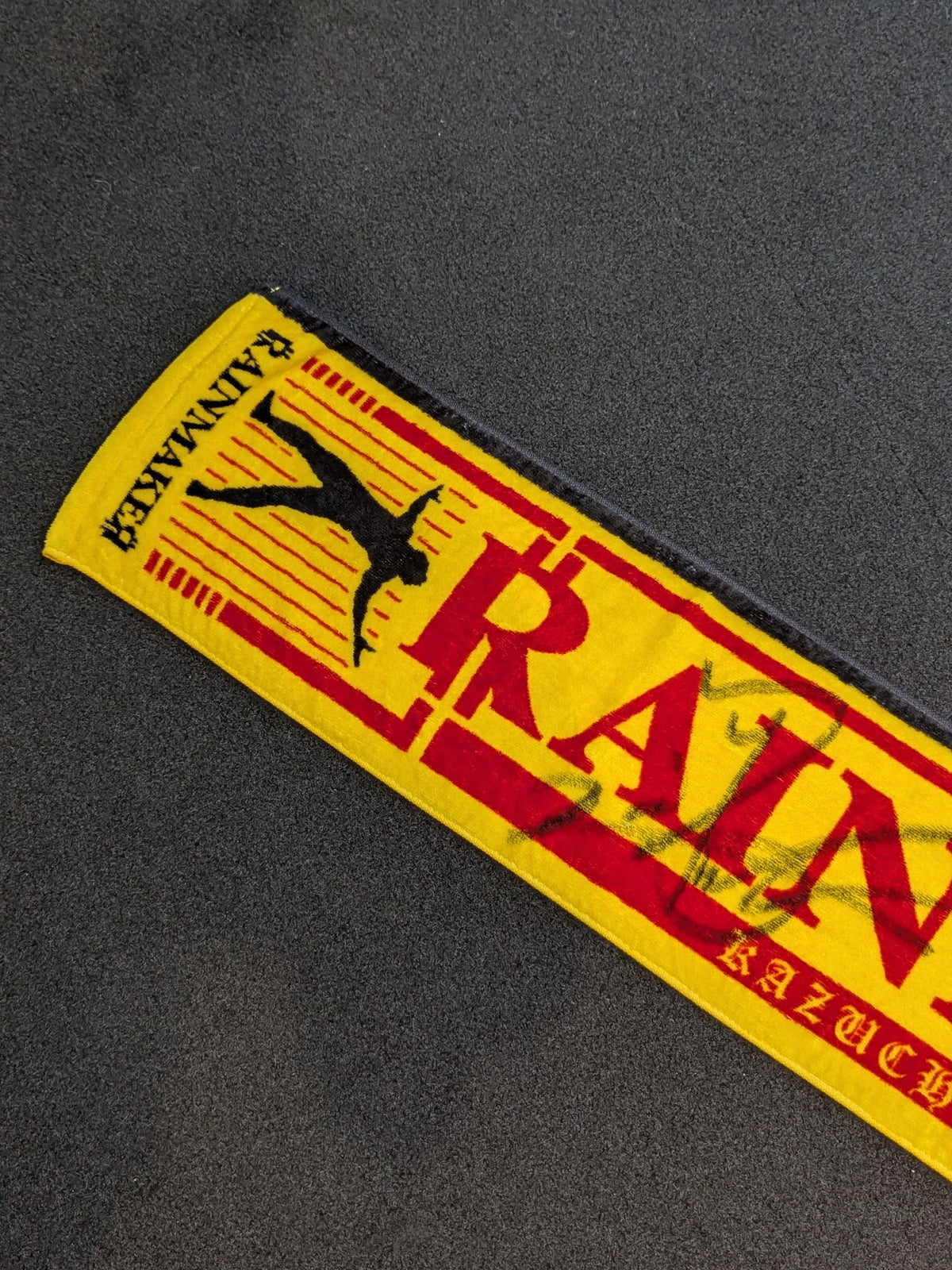 【hand signed autograph】 Kazuchika Okada  "RAIN MAKER 《LEVEL3》" Scarf Towel