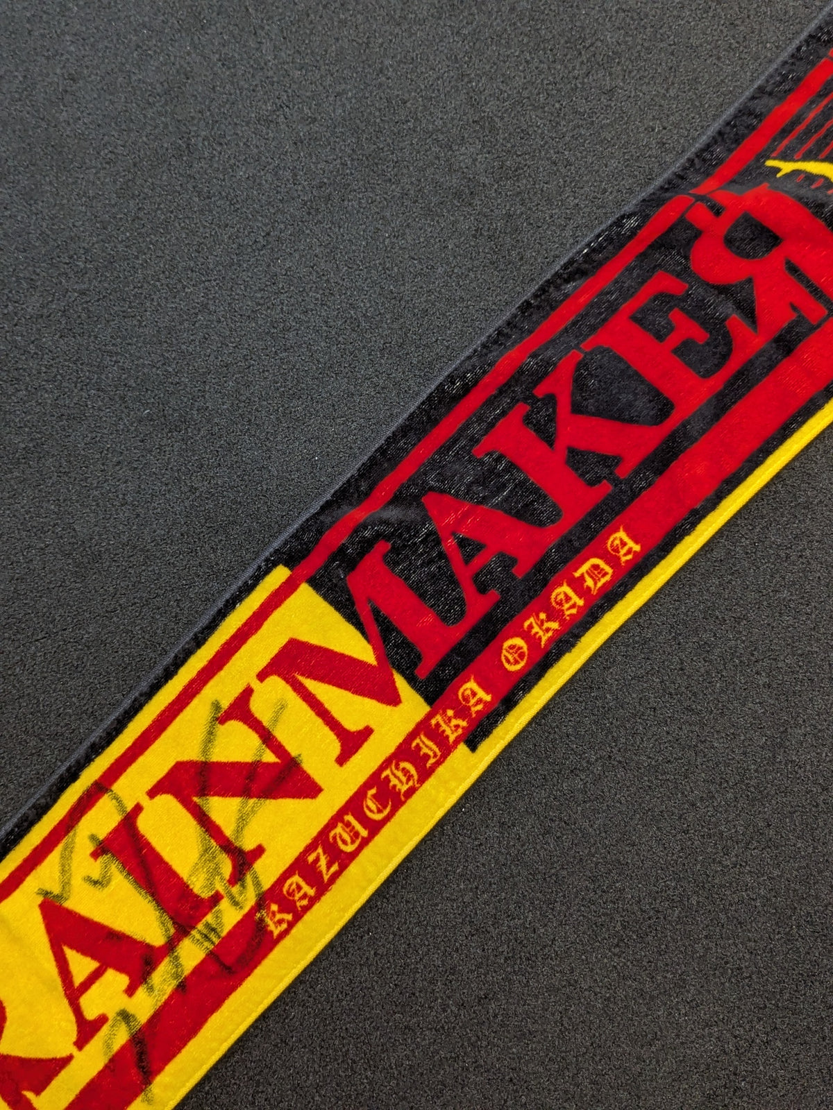 【hand signed autograph】 Kazuchika Okada  "RAIN MAKER 《LEVEL3》" Scarf Towel
