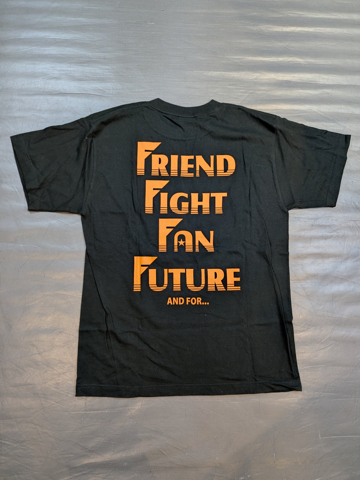 【3選手直筆サイン入り】F4「ファイヤーパターン」Tシャツ(ブラック)
