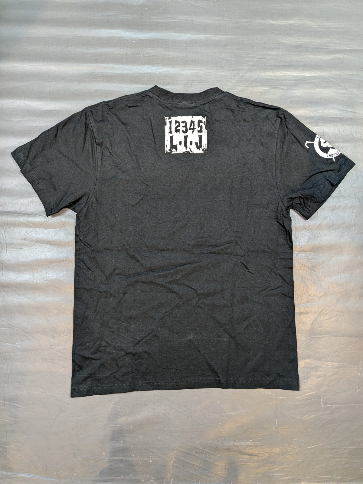 L・I・J「CINCO」Tシャツ②