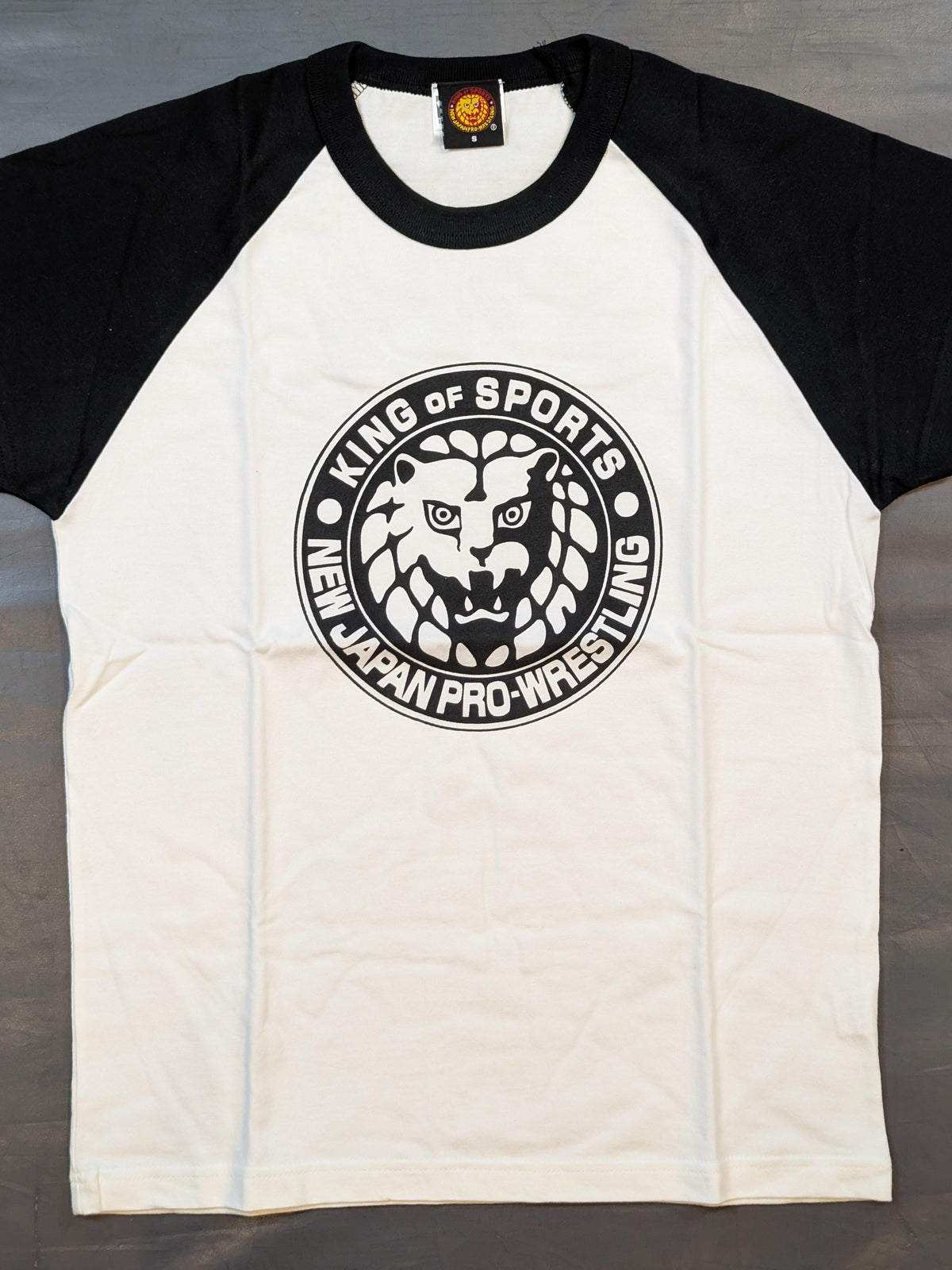 ライオンマーク ラグランTシャツ①(ホワイト×ブラック)