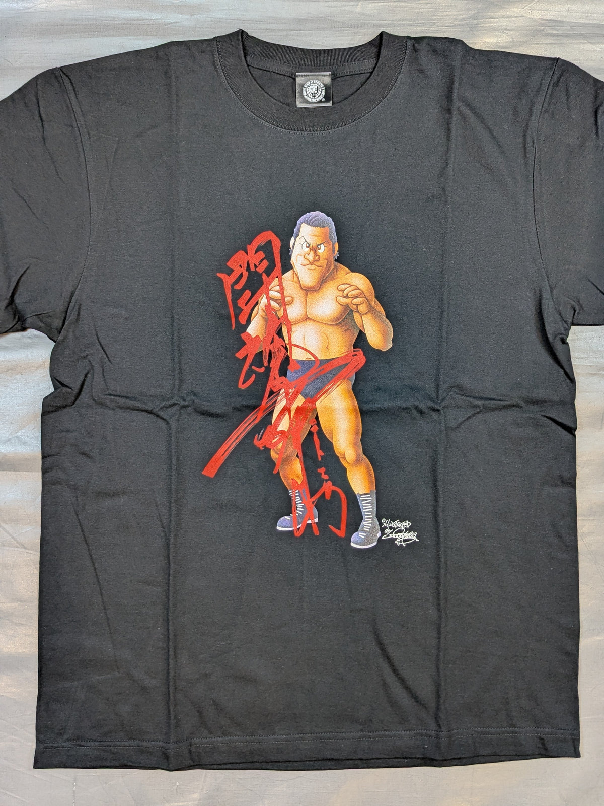 新日本プロレス50周年記念 アントニオ猪木 イラストTシャツ(BURNING SPIRIT)