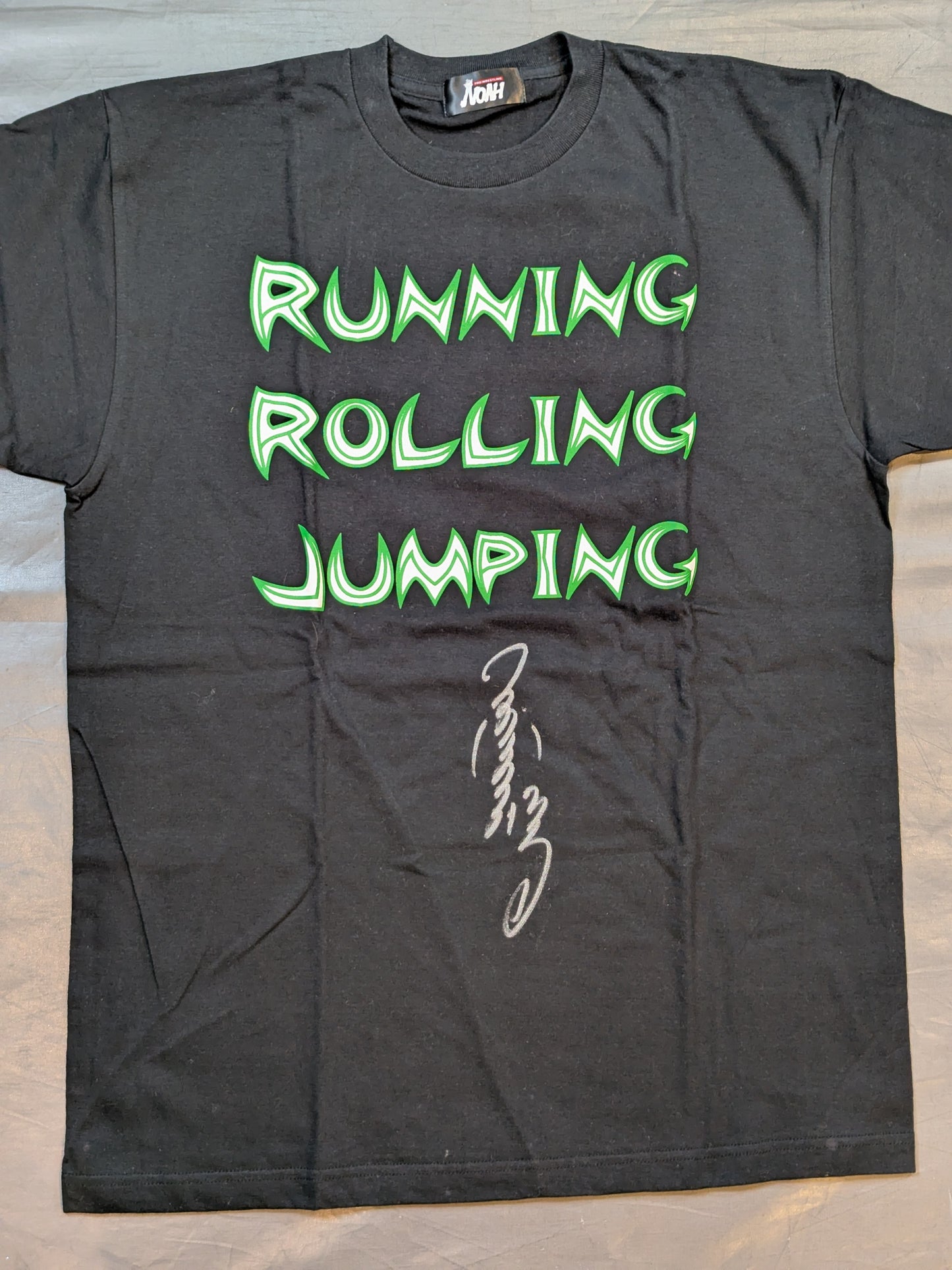 【直筆サイン入り】三沢光晴「RUNNING ROLLING JUMPING」Tシャツ
