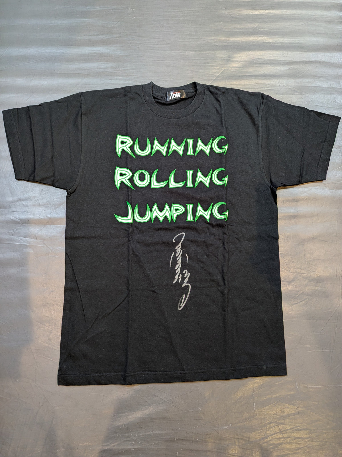 【直筆サイン入り】三沢光晴「RUNNING ROLLING JUMPING」Tシャツ