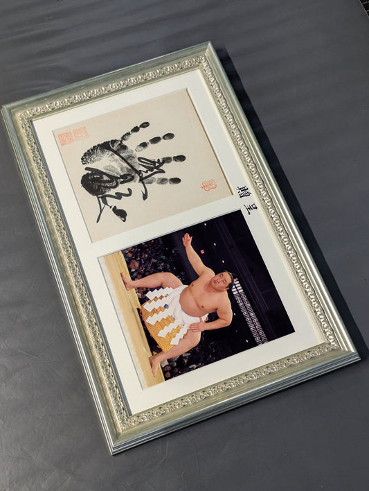 Asashoryu  (black ｗｉｔｈ handprint ) Shikishi (Autograph board ) frame