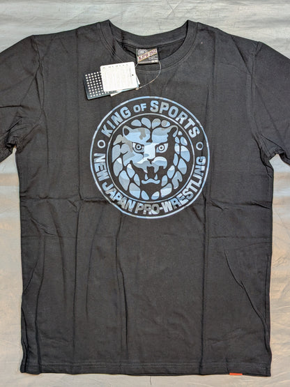 新日本プロレス×しまむら ライオンマーク Tシャツ③(ブラック×青迷彩)