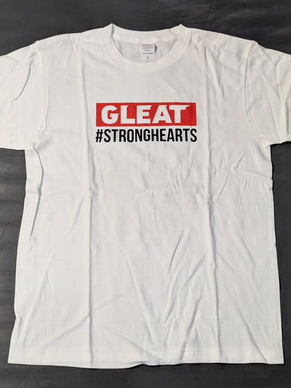GLEAT×#STRONGHEARTS Tシャツ(ホワイト)