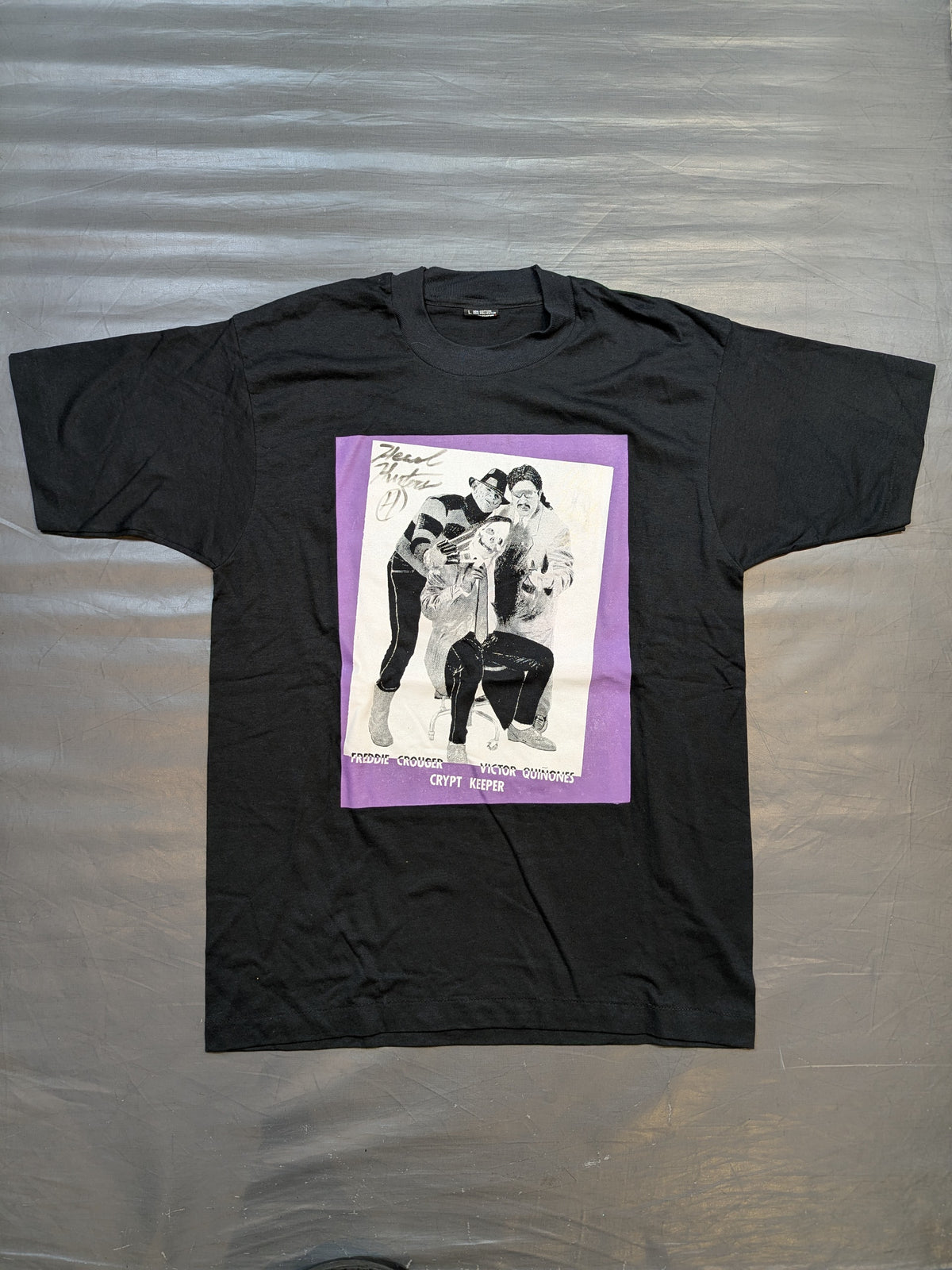 [2 fighters hand signed autograph ] Victor Quiñones & Freddy Krueger & Crypto Keeper Picture T-Shirts