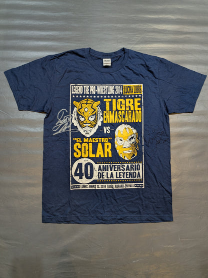 [2 hand signed autographs] First Tiger Mask vs El Solar  Picture T-Shirt