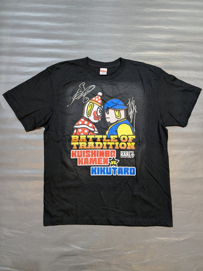 【直筆Wサイン入り】くいしんぼう仮面×菊タロー×中川カ～ル氏「BATTLE OF TRADITION」コラボイラストTシャツ