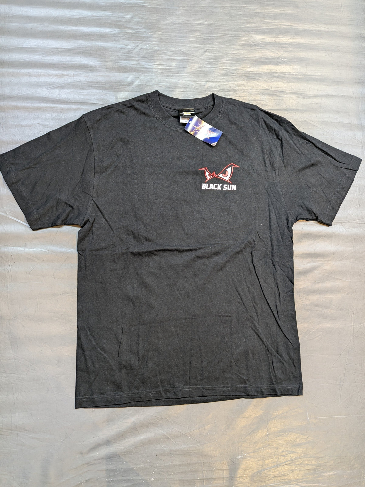 菊田一美「BLACK SUN」Tシャツ
