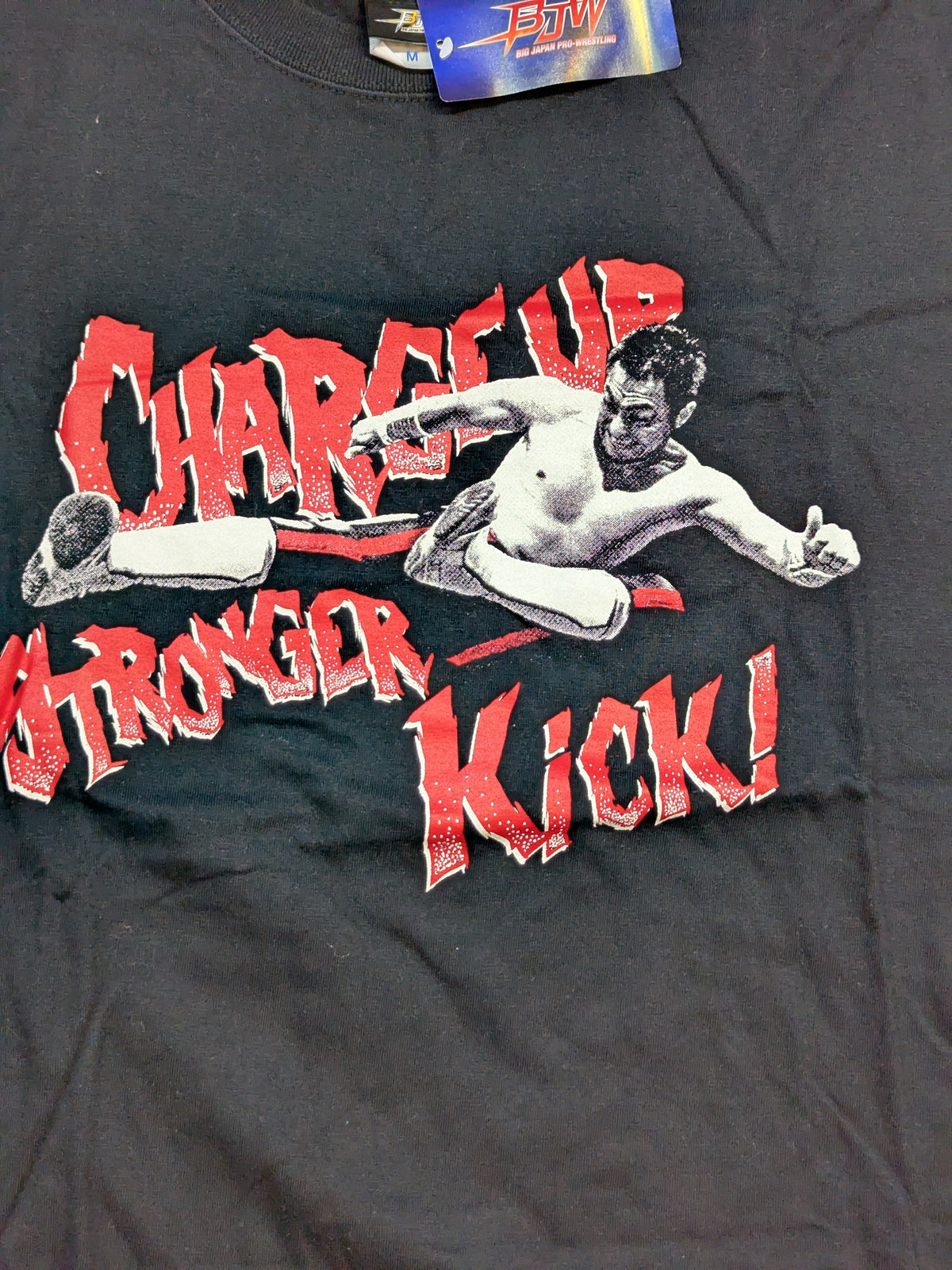 菊田一美「CHARGE UP STRONGER KICK!」ピクチャーTシャツ