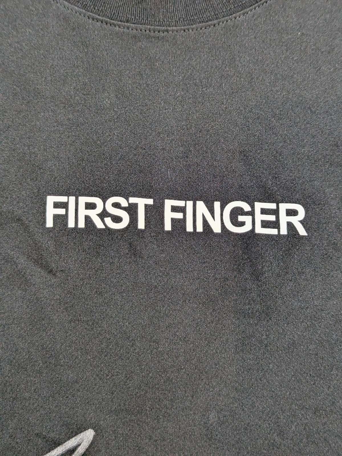 【4選手直筆サイン入り】MaxiMuM「FIRST FINGER」ドライTシャツ