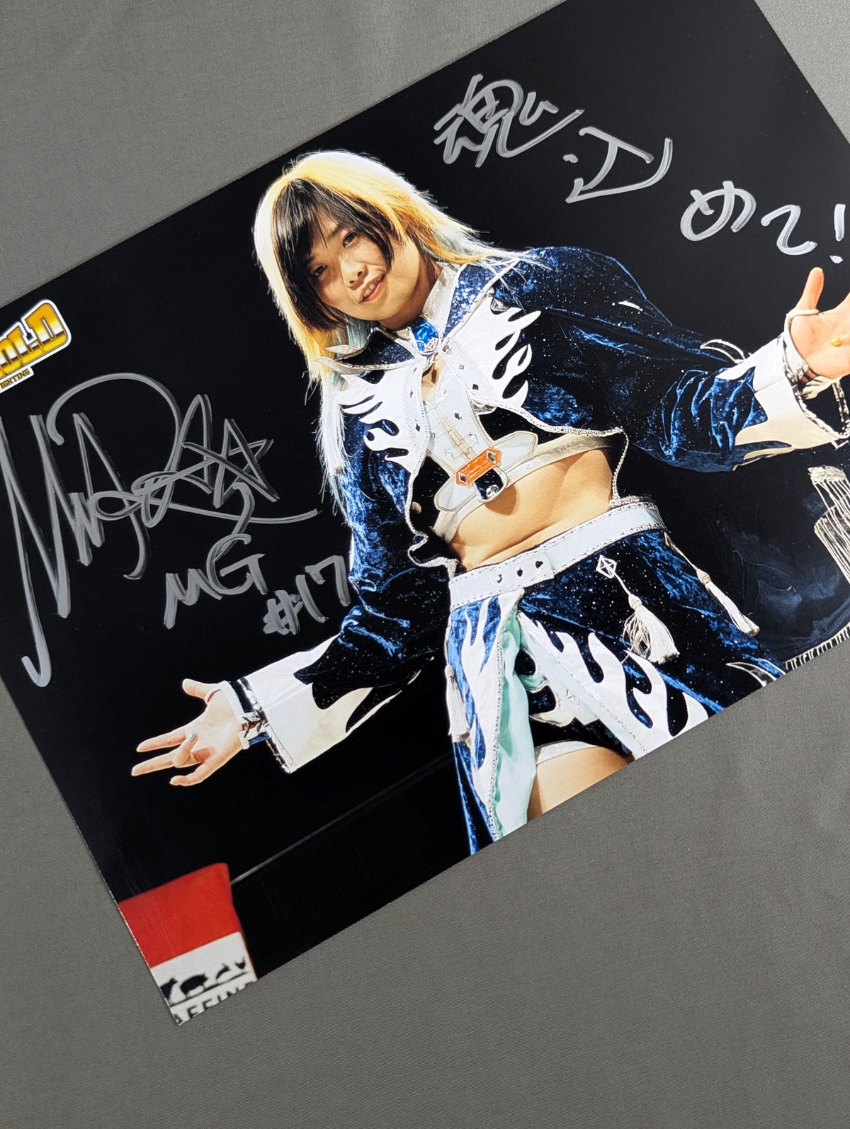 MIRAI hand signed autograph Marigold Pro-Photo (B-6)