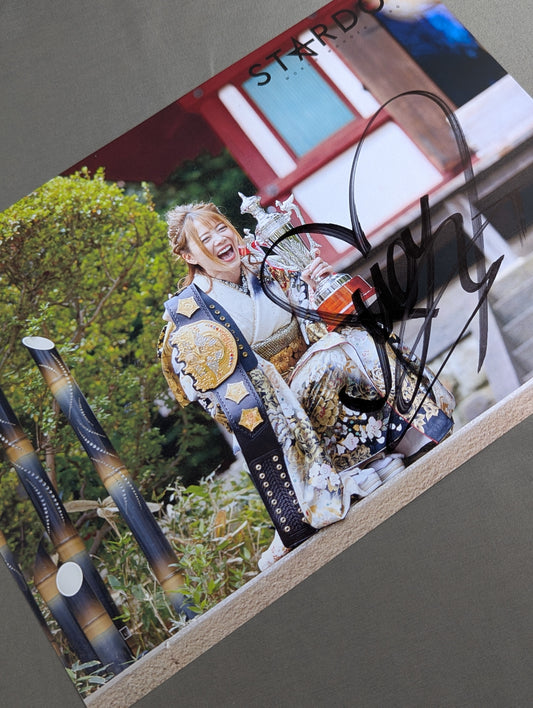 ★IWGP★ 岩谷麻優 直筆サイン入り スターダムポートレート(C-2)