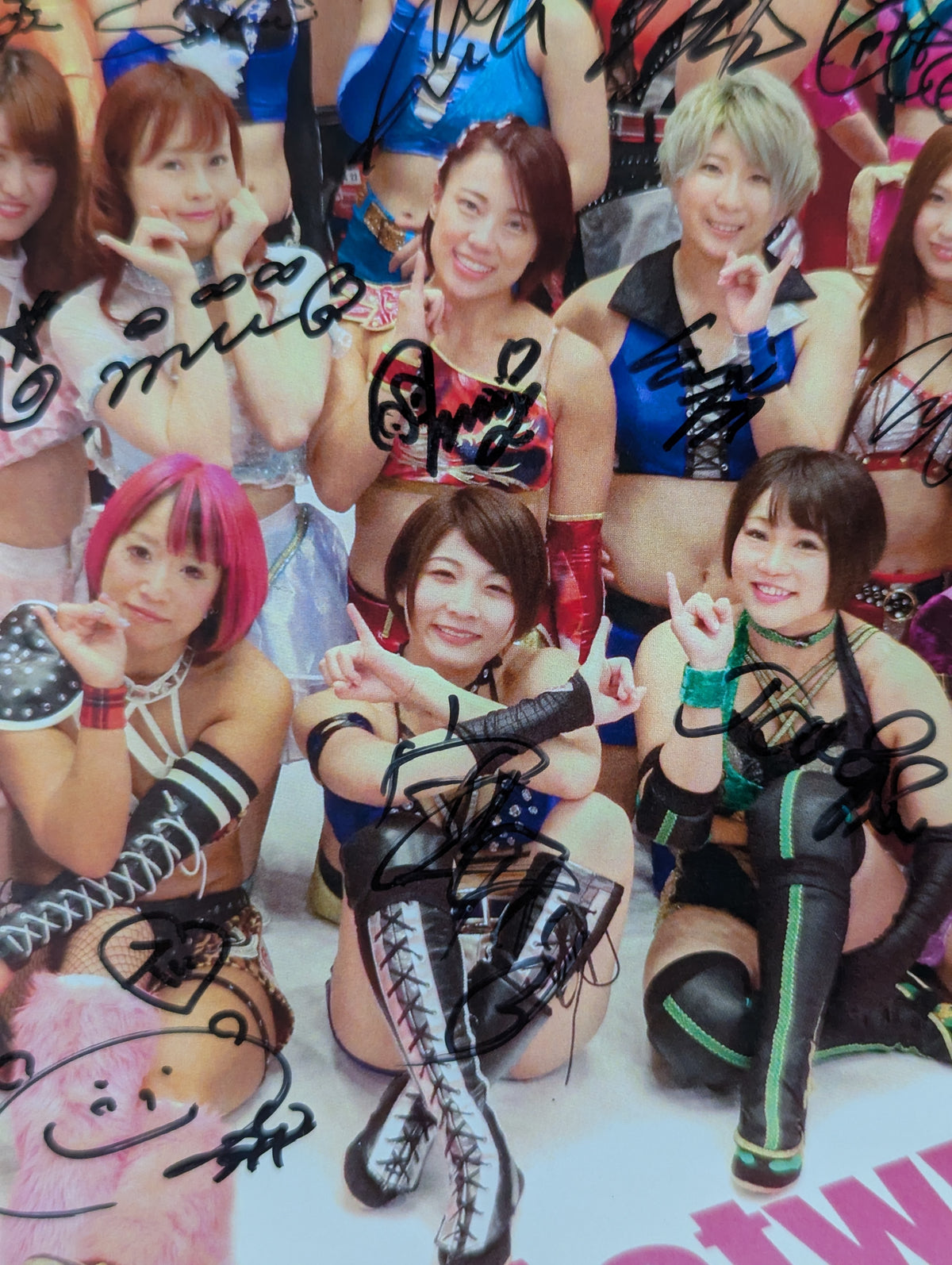 [All 22 fighters  hand signed autograph ] Actress Girls Gathering photo  Pro-Photo 