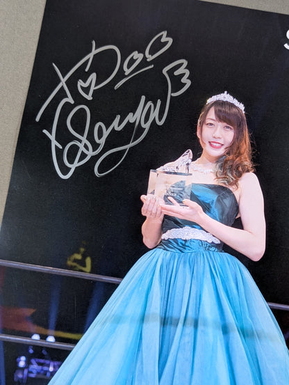 上谷沙弥 直筆サイン入り スターダムポートレート(E-2)