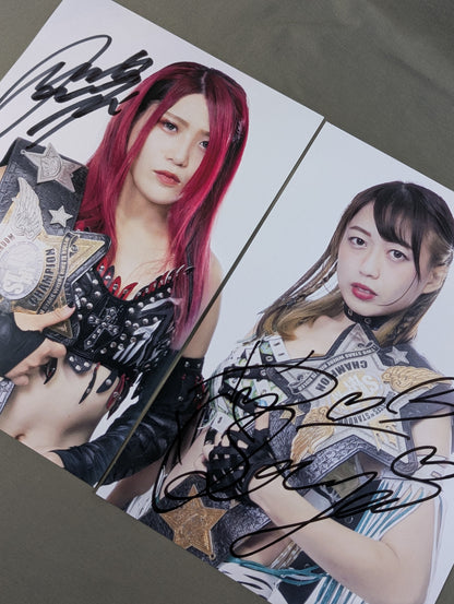 ★ Goddess of Stardom ★ Utami Hayashishita  & Saya Kamitani  hand signed autograph  Pro-Photo  2-Disc Set