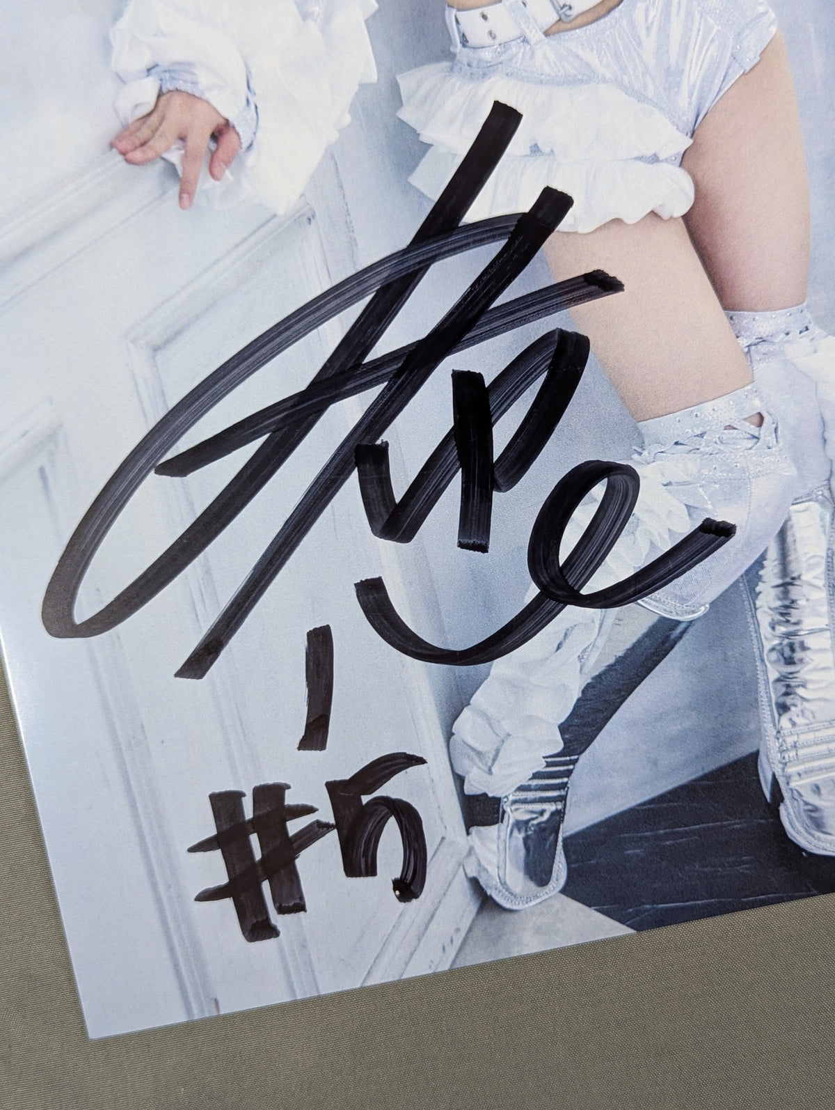 Kokoro hand signed autograph Marigold Pro-Photo (B-1)