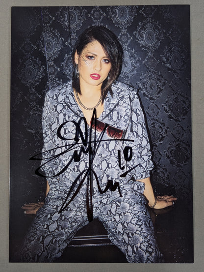 Giulia  hand signed autograph  Marigold Pro-Photo  (B-3)