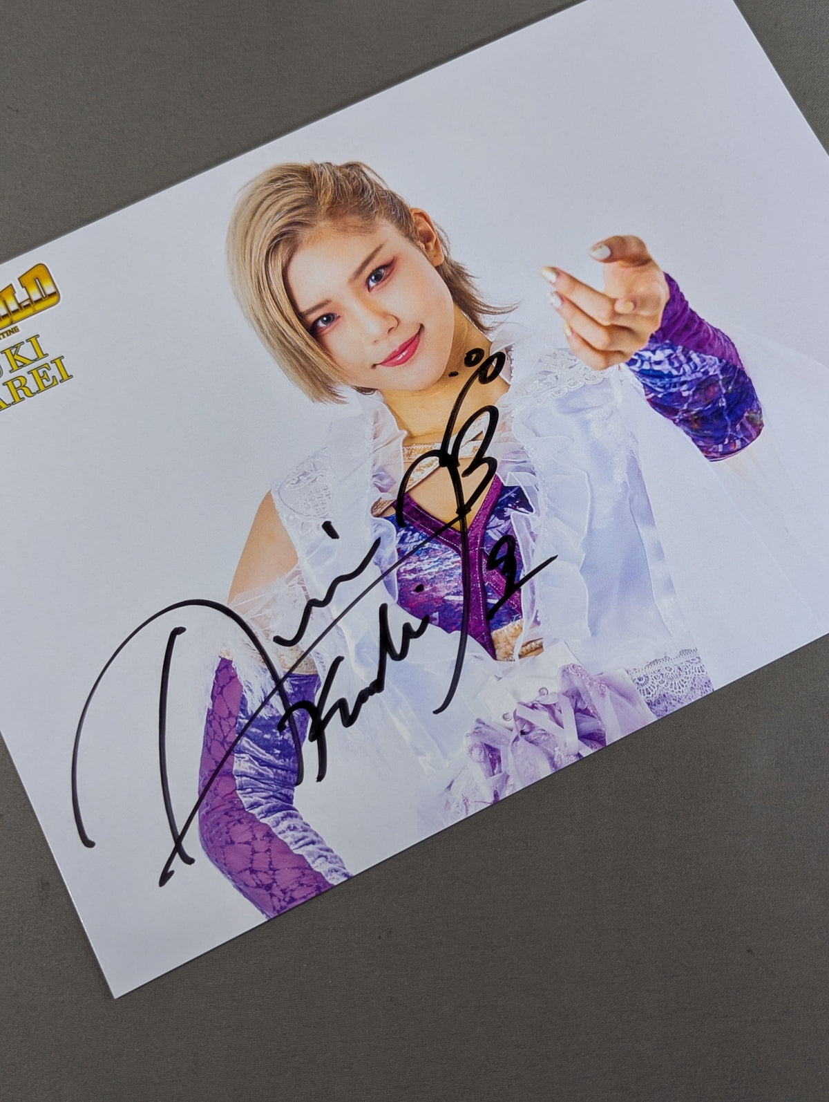 Amarei Kouki  hand signed autograph  Pro-Photo  (F-7)