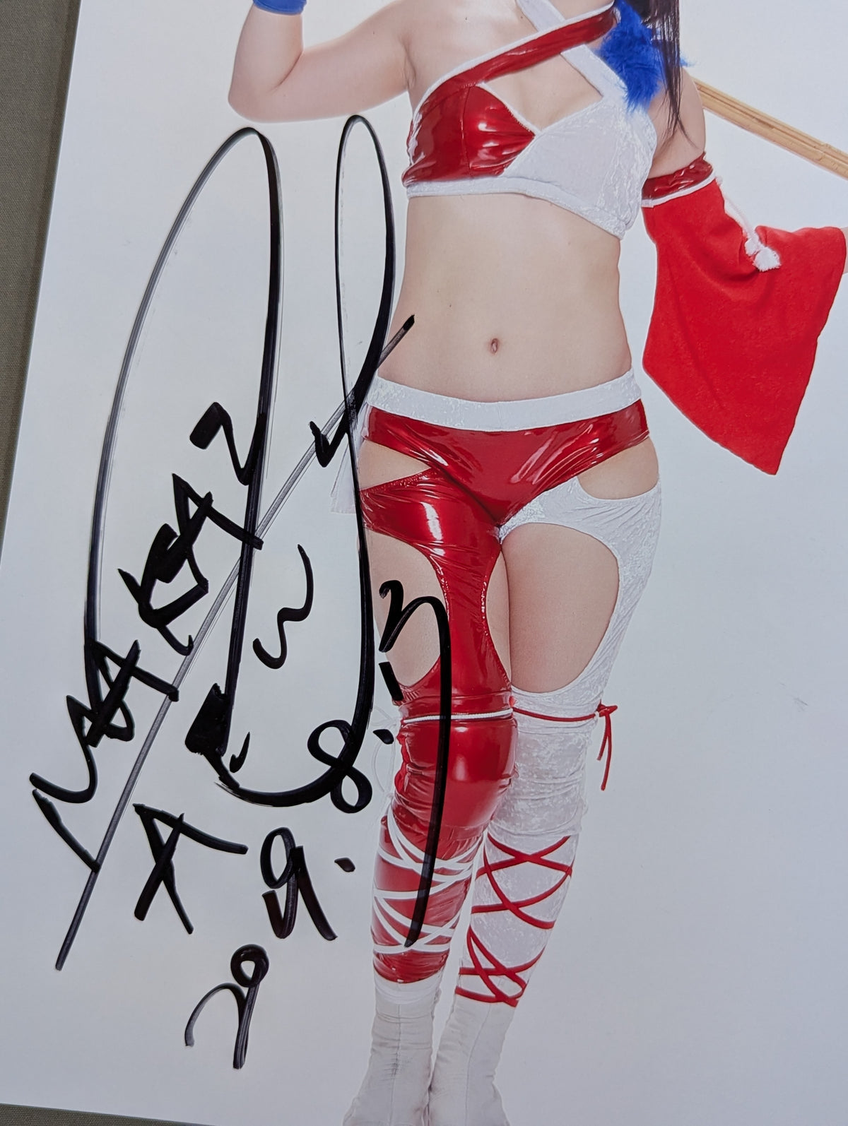 Hikaru Shida  hand signed autograph  Pro-Photo  (E-1)