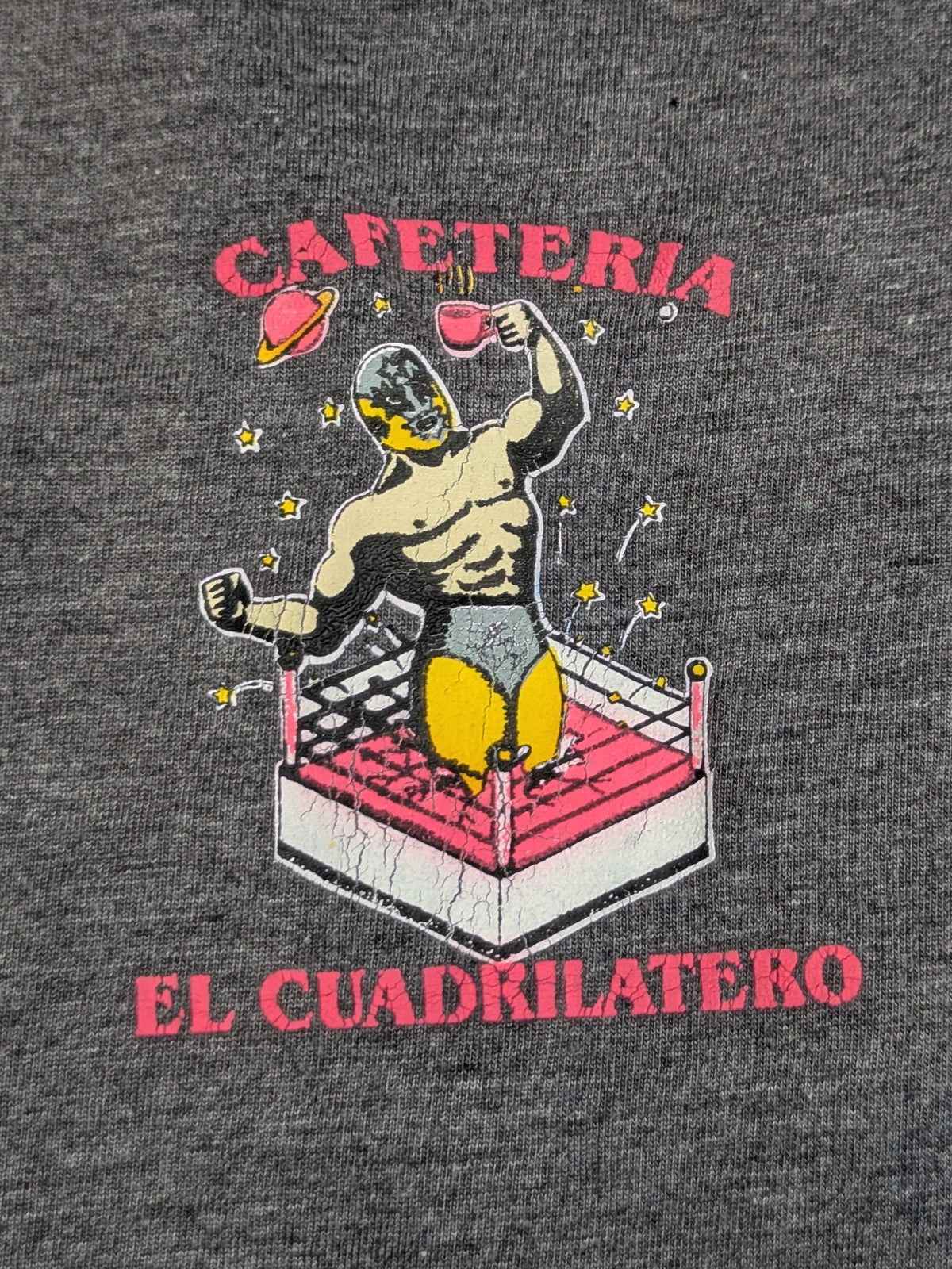 CAFETERIA EL CUADRILATERO イラストノースリーブTシャツ(グレー)