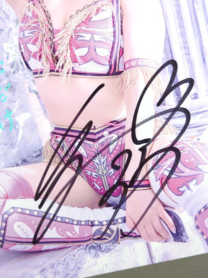 Mina Shirakawa  hand signed autograph  Stardom Pro-Photo  (M-9)