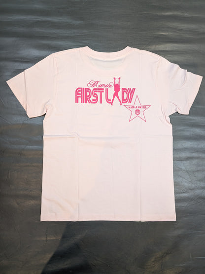 マリア・ケネリス「FIRST LADY」Tシャツ