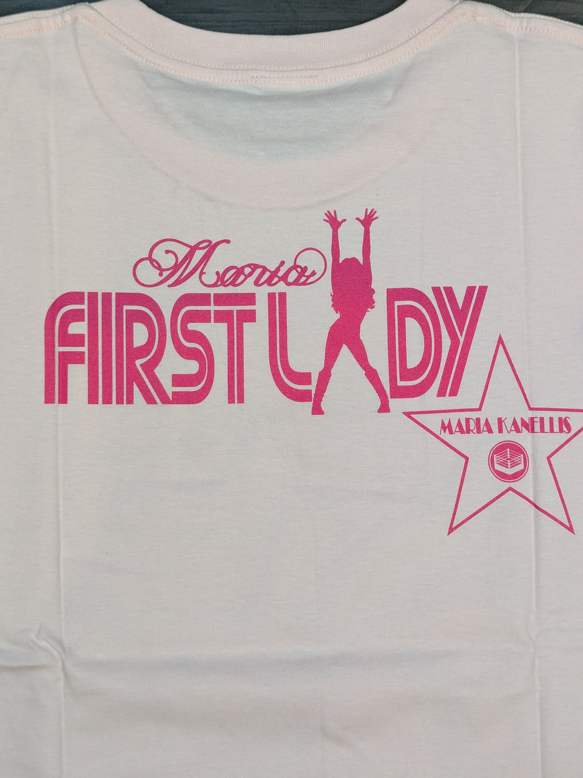 マリア・ケネリス「FIRST LADY」Tシャツ