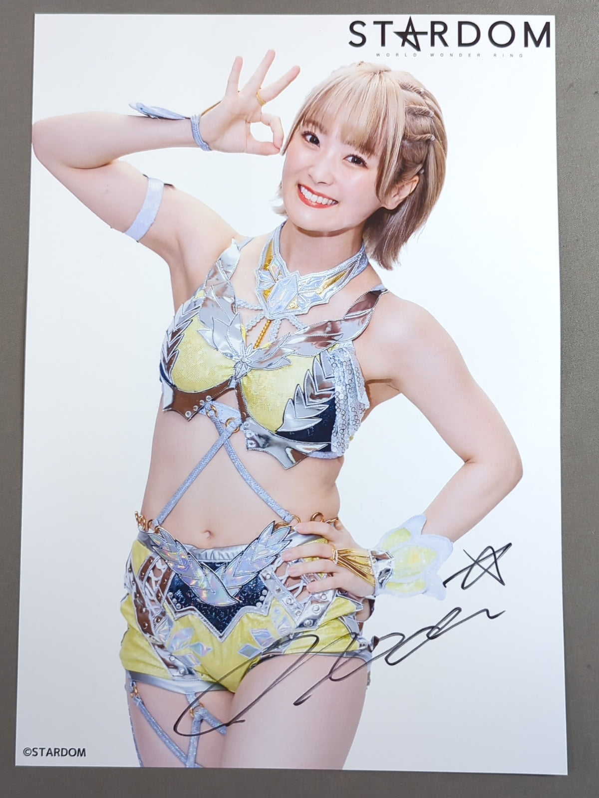 NATSUPOI  hand signed autograph  Stardom Pro-Photo  (T-9)