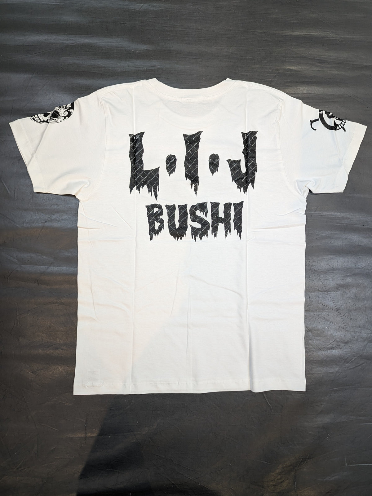 BUSHI「ロス・インゴベルナブレス・デ・ハポン」Tシャツ