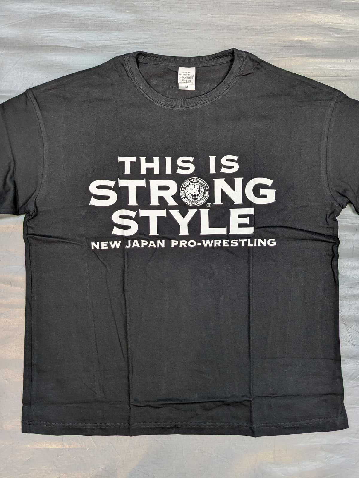 New Japan Pro Wrestling 50th Anniversary Key Visual Logo T-Shirt (Big Silhouette/Black)