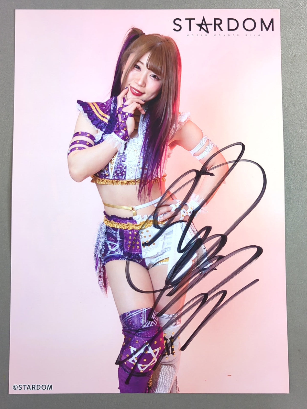 中野たむ 直筆サイン入り スターダムポートレート(J-5)