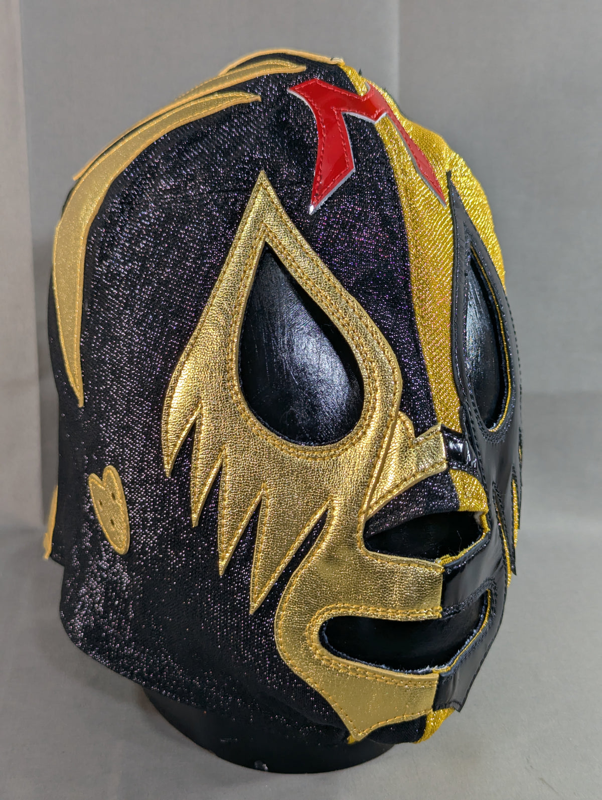 Mil Mascaras 