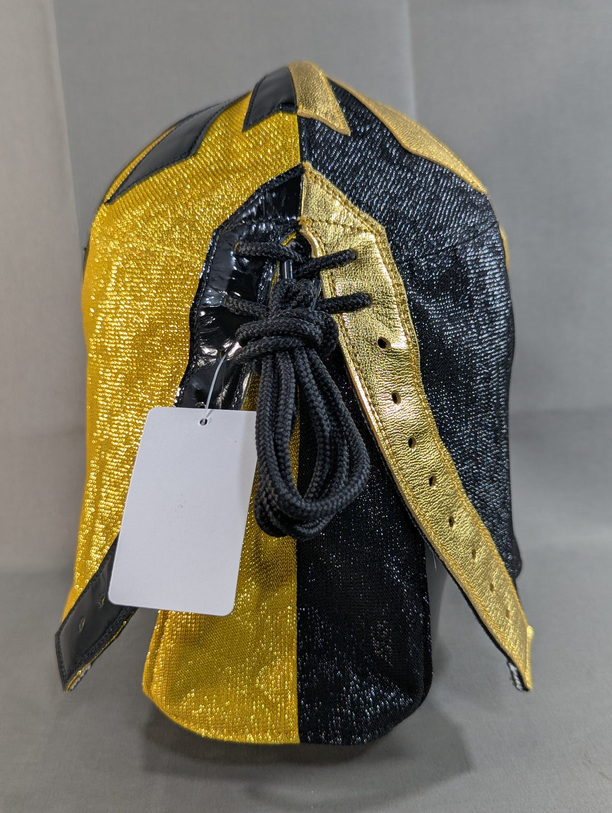 Mil Mascaras 