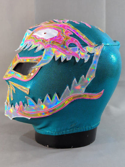 Titan & Mistico