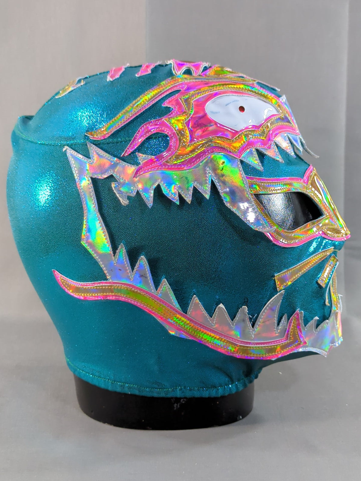 Titan & Mistico