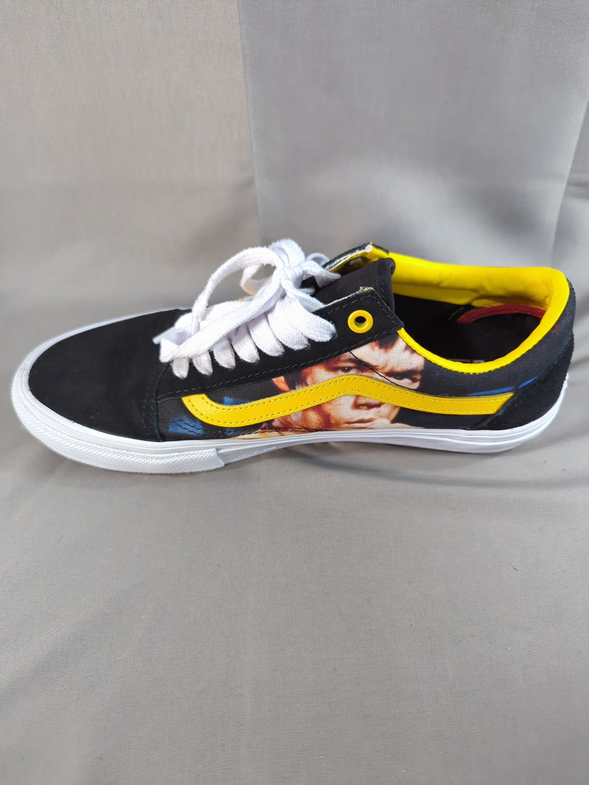 VANS×ブルース・リー SKATE OLD SKOOL スニーカー