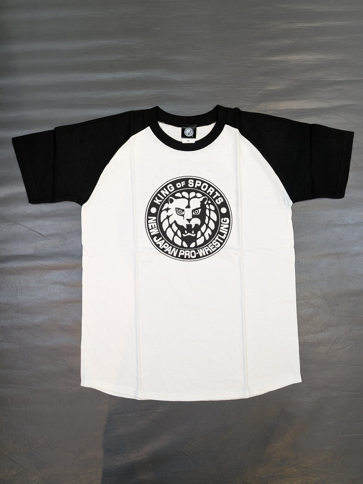 Lion Mark  Raglan T-shirt (White × Black)